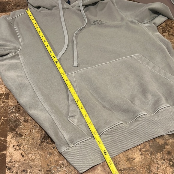 Vineyard Vines Hoodie - Picture 8 of 8